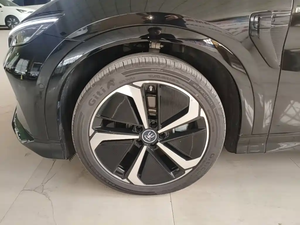 BYD L EV — миниатюра 23