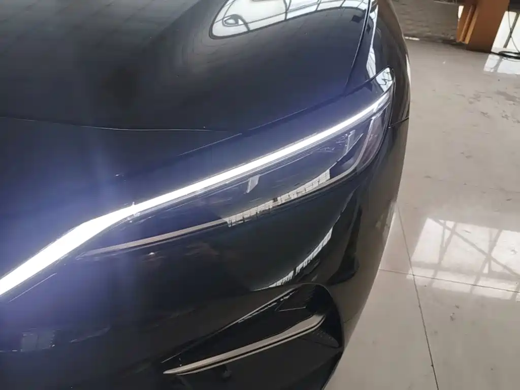 BYD L EV — миниатюра 24