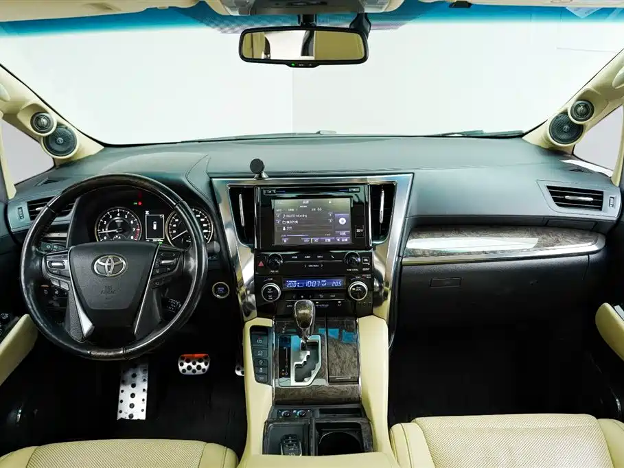 Toyota Alphard 2018 3.5L Luxury