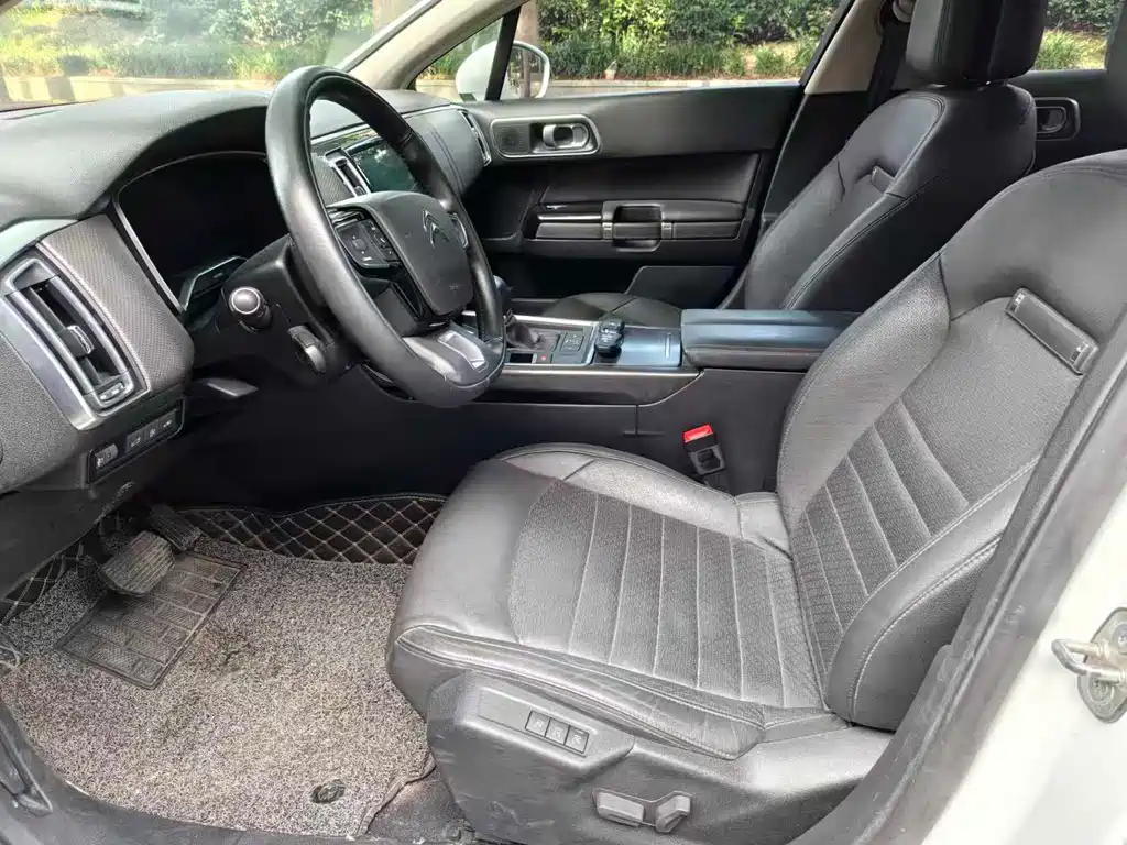 Citroen C6 — миниатюра 5