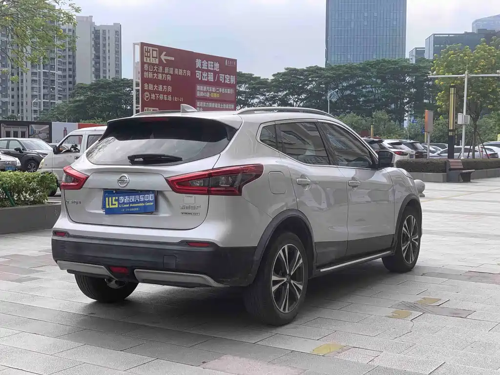 Nissan Qashqai — миниатюра 3