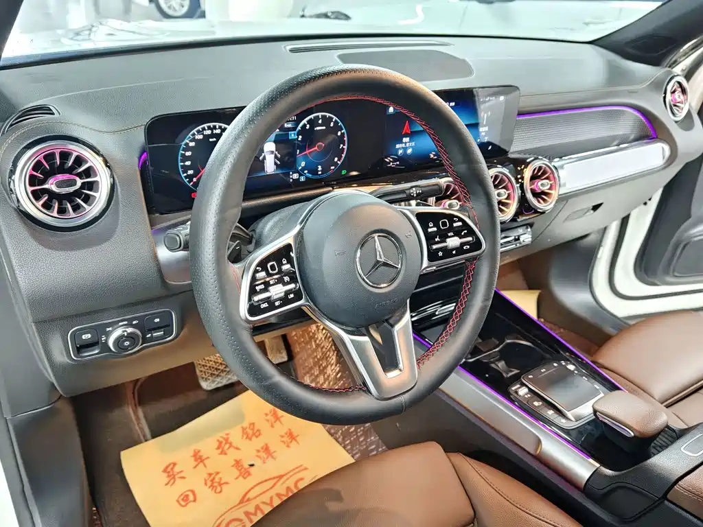 Mercedes-Benz GLB — миниатюра 15
