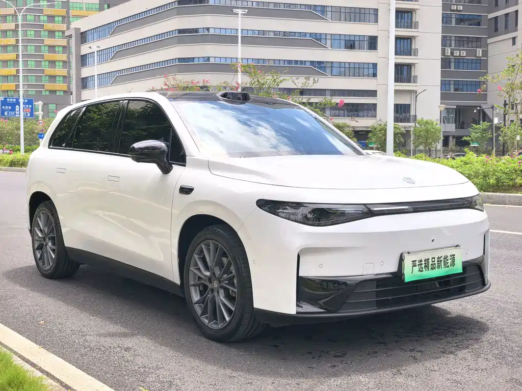 Leapmotor Leapmotor C10 — миниатюра 3
