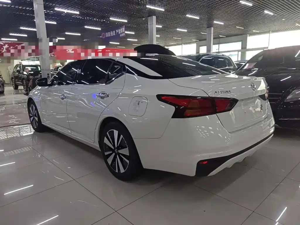Nissan Teana — миниатюра 5