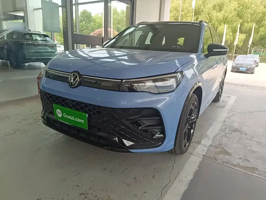 Volkswagen Tiguan L — миниатюра 2