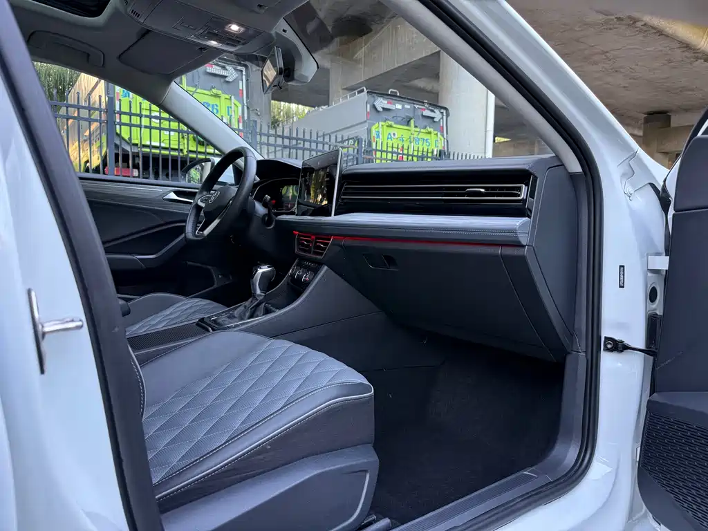 Volkswagen Sagitar — миниатюра 9