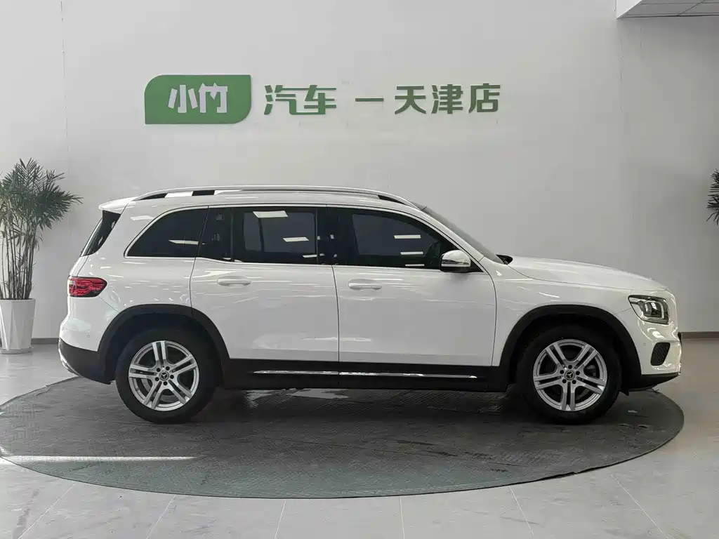 Mercedes-Benz GLB — миниатюра 4