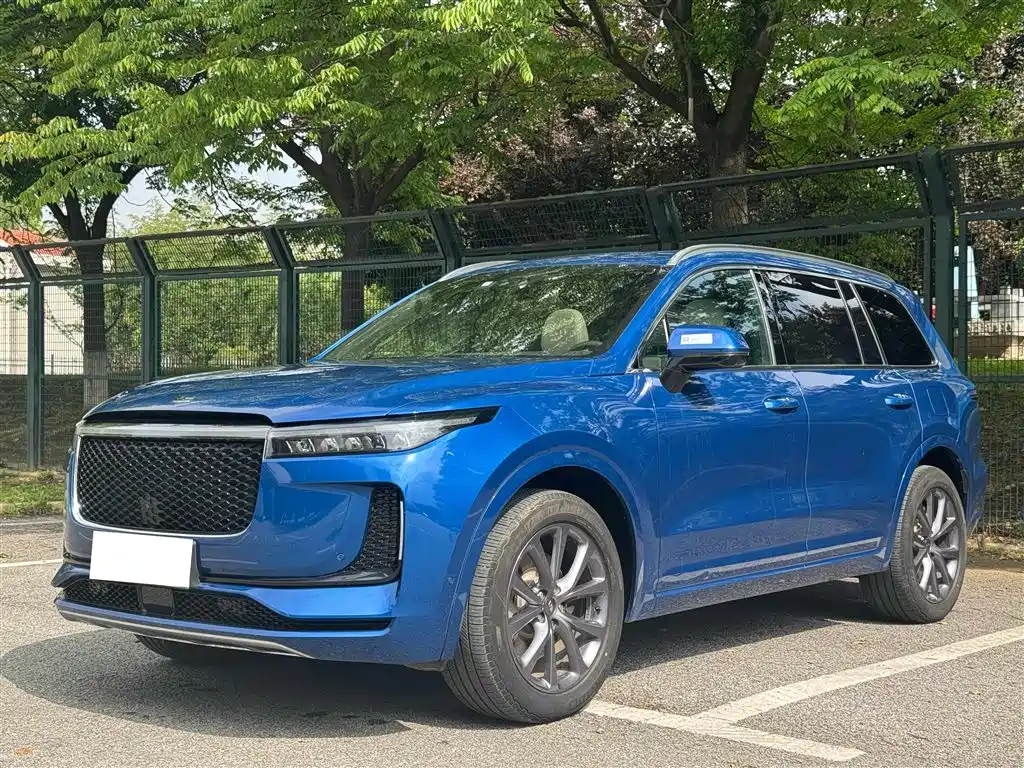 Li Auto ONE 2020 6 мест