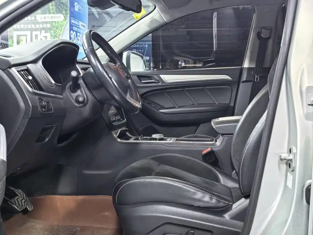 Roewe RX5 New Energy — миниатюра 4