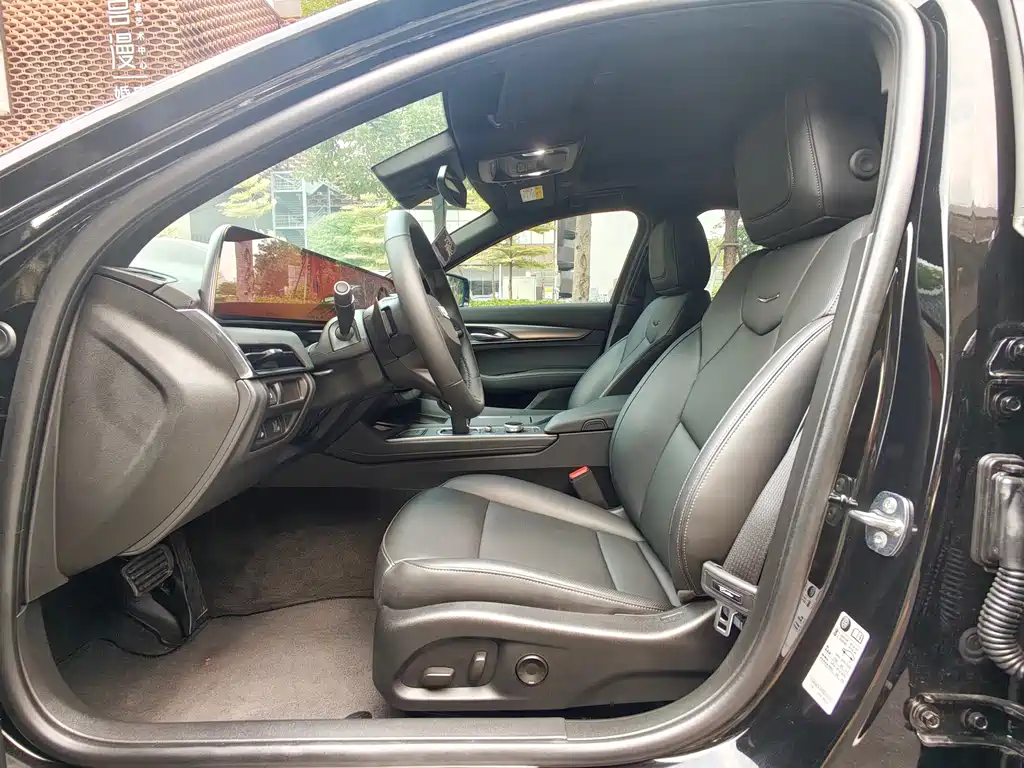 Cadillac CT5 2025 28T Sport