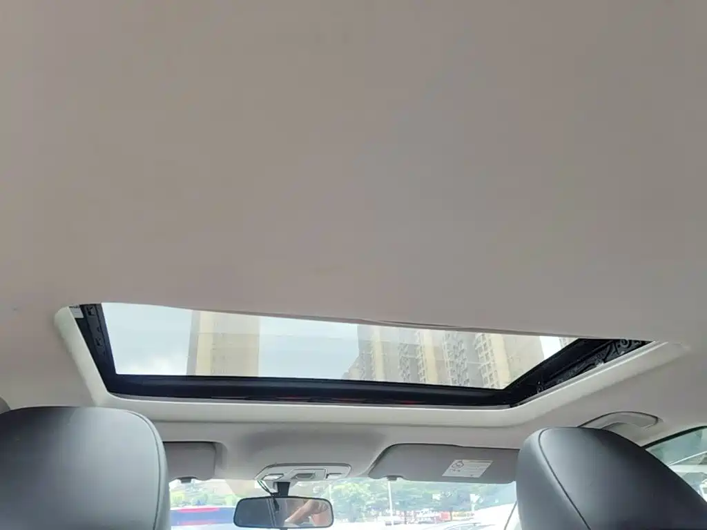 Geely Binyue — миниатюра 18