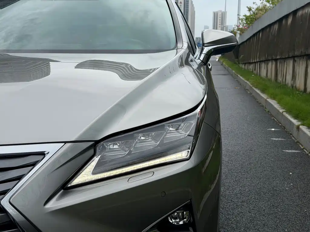 Lexus RX — миниатюра 4