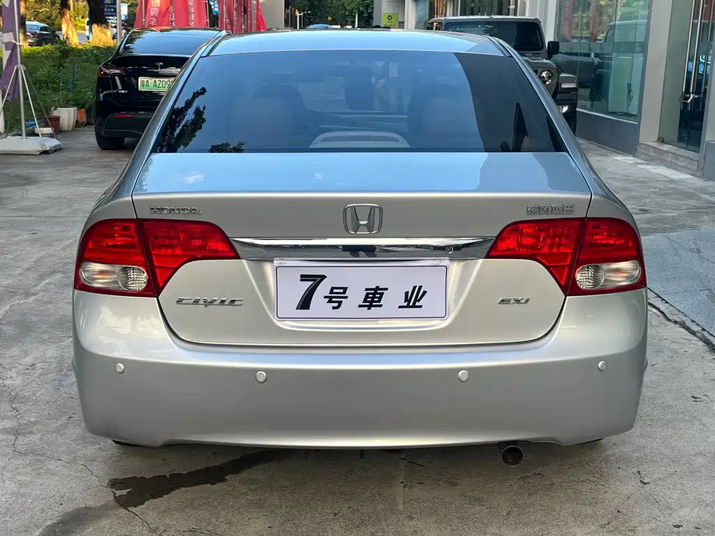 Honda Civic — миниатюра 6
