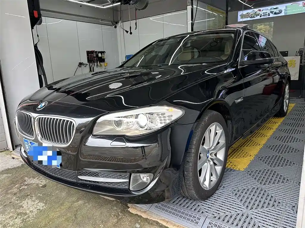 BMW 5 Series 2012