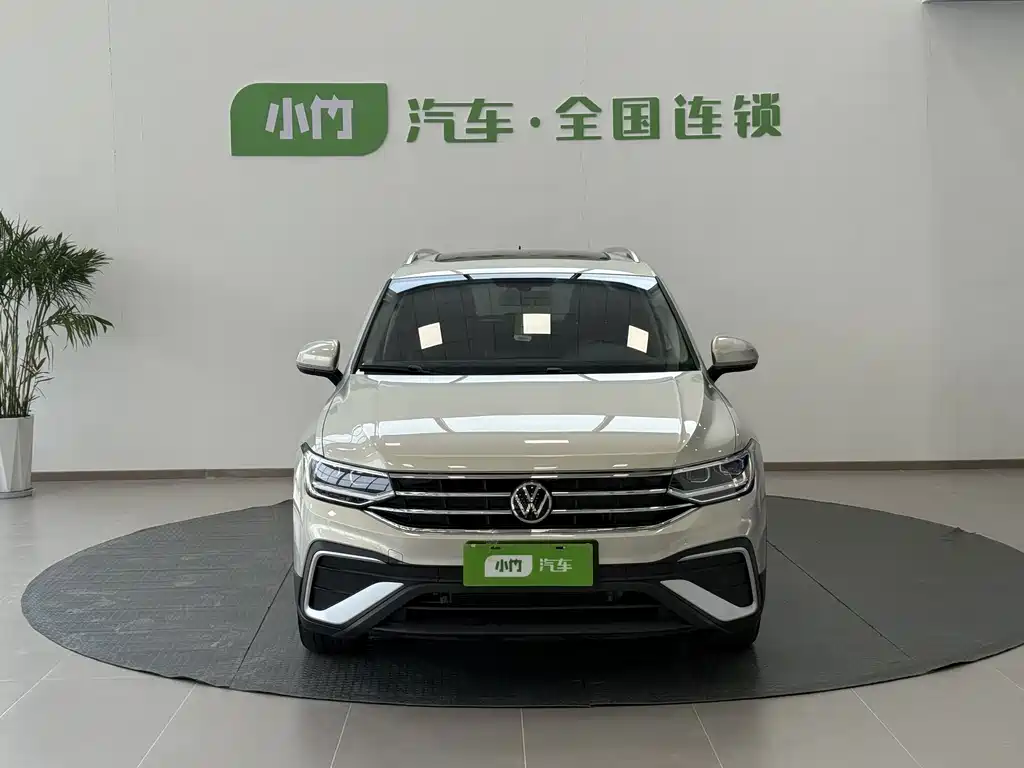 Volkswagen Tiguan L — миниатюра 5