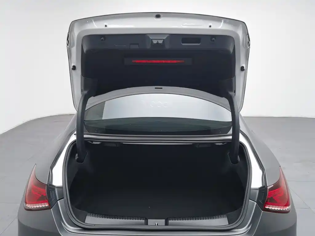 Mercedes-Benz CLA (Import) — миниатюра 16