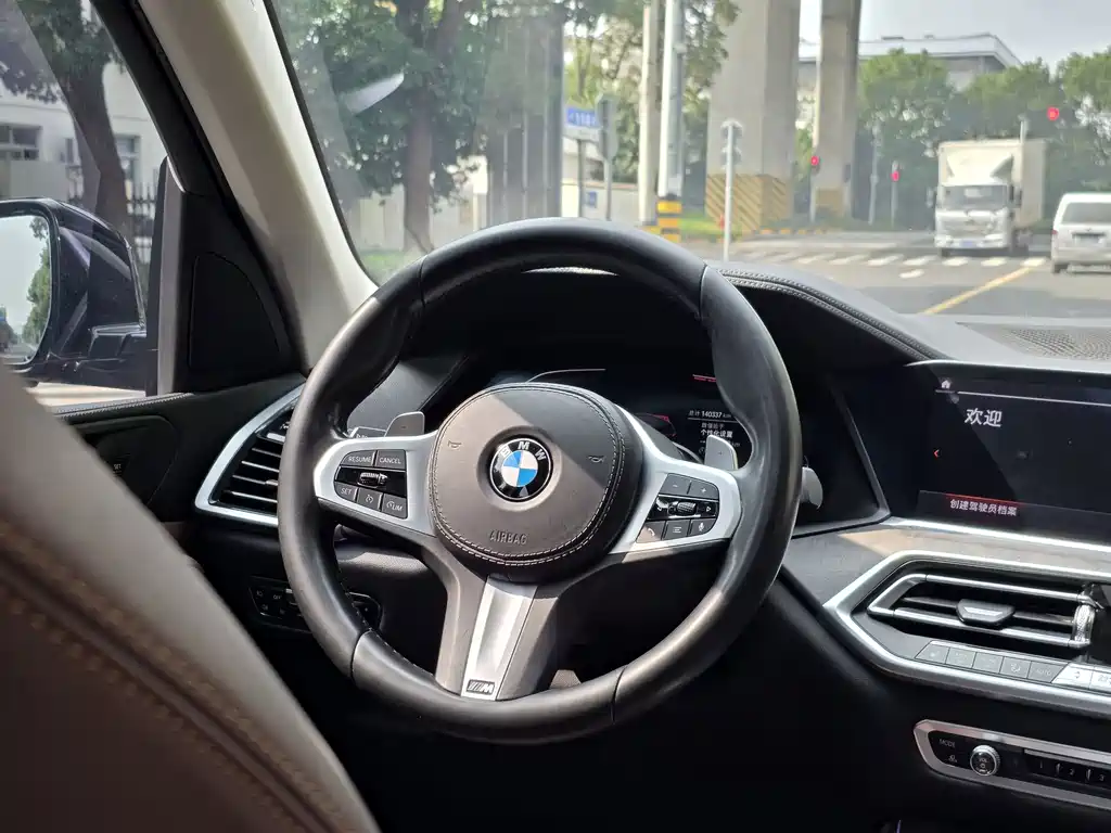 BMW X5 (Import) — миниатюра 8