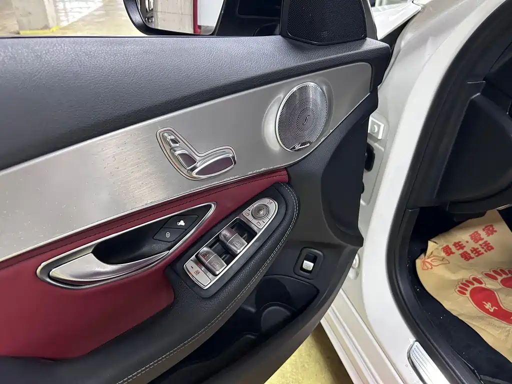 Mercedes-Benz C-Class — миниатюра 7