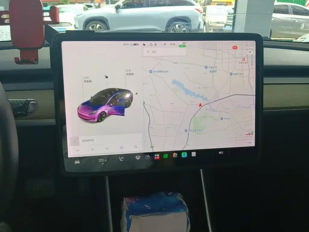 Tesla Model 3 — миниатюра 13