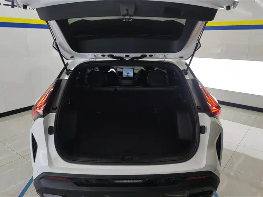 GEELY AUTOMOBILE BOYUE