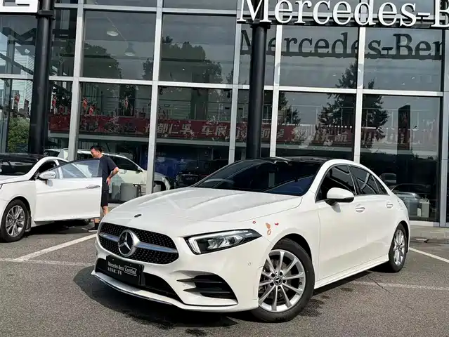 MERCEDES-BENZ A CLASS