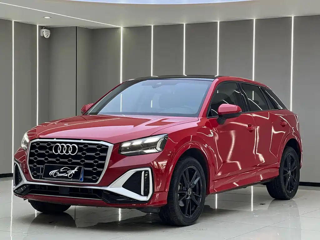 Audi Q2L