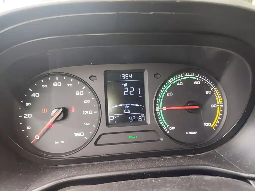 Roewe Clever — миниатюра 12