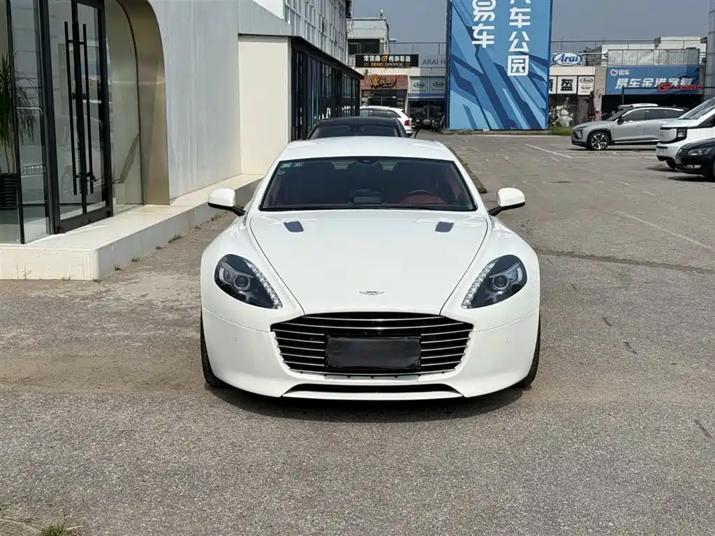 Aston Martin Rapide — миниатюра 6