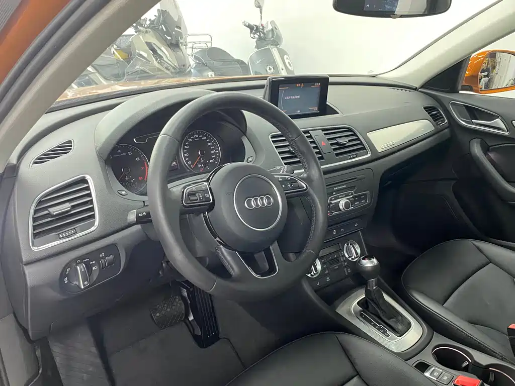 Audi Q3 — миниатюра 10