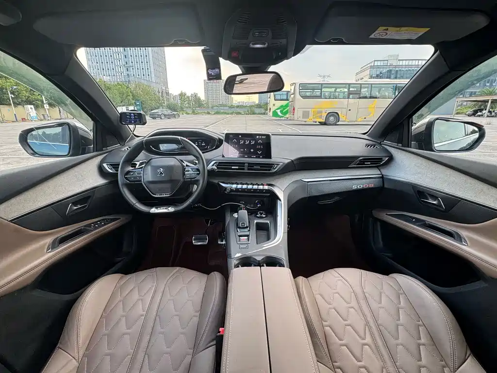 Peugeot 5008 — миниатюра 8