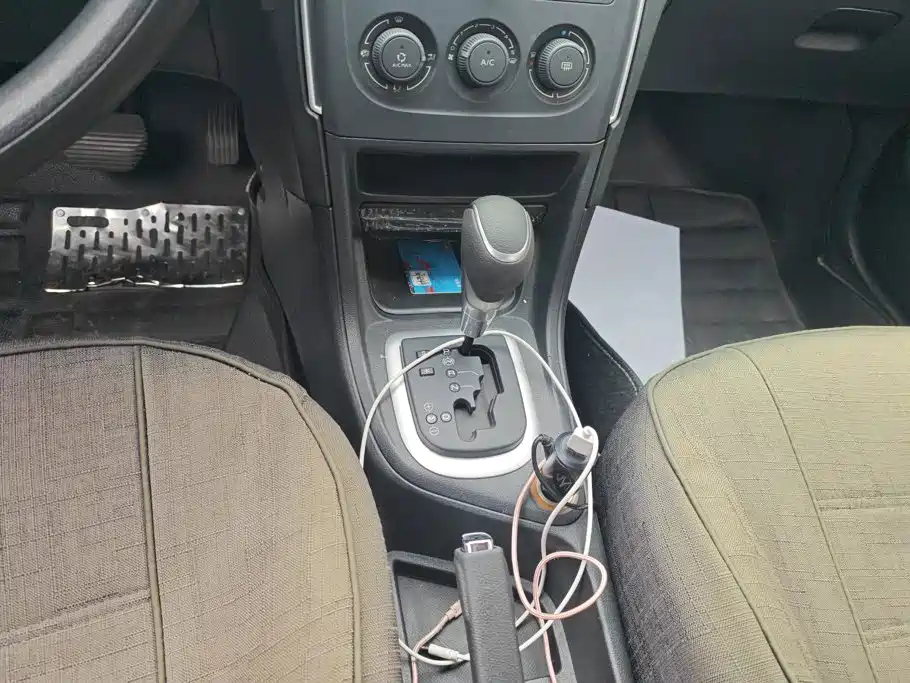 Peugeot 308 — миниатюра 16