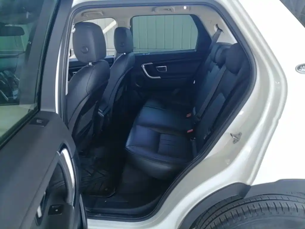 Land Rover Discovery Sport — миниатюра 22