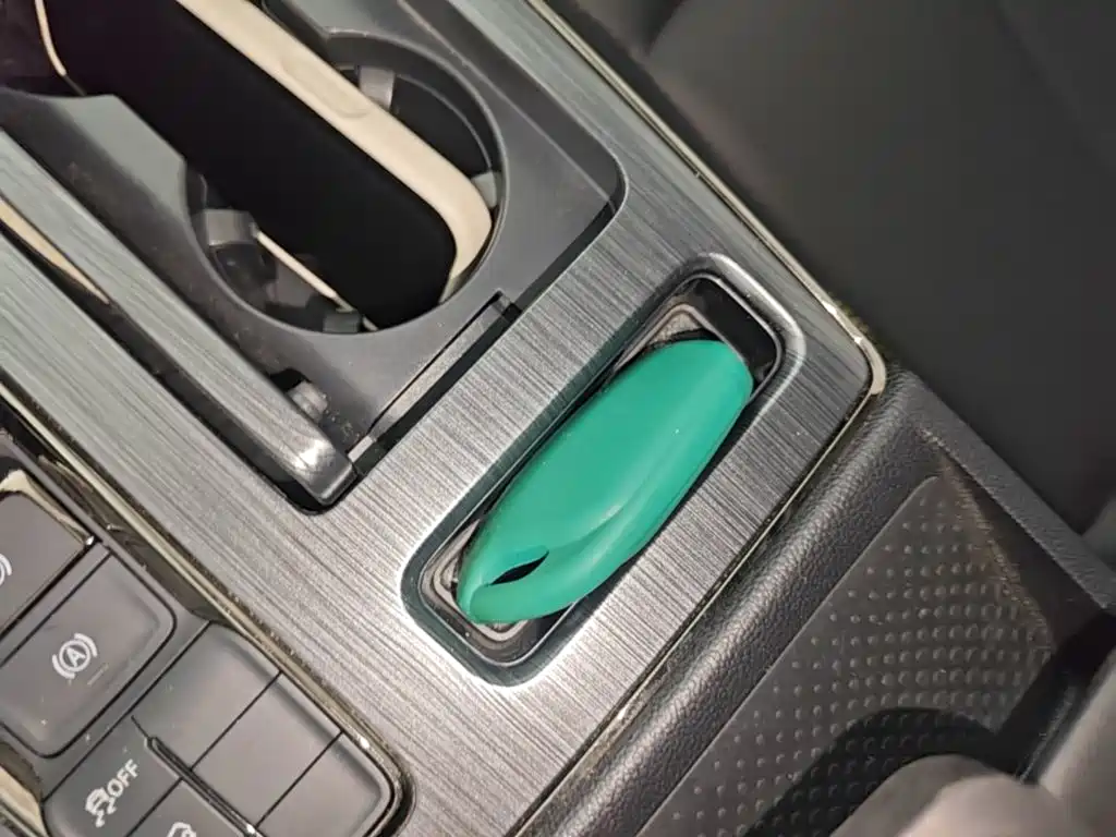 Roewe RX5 — миниатюра 9