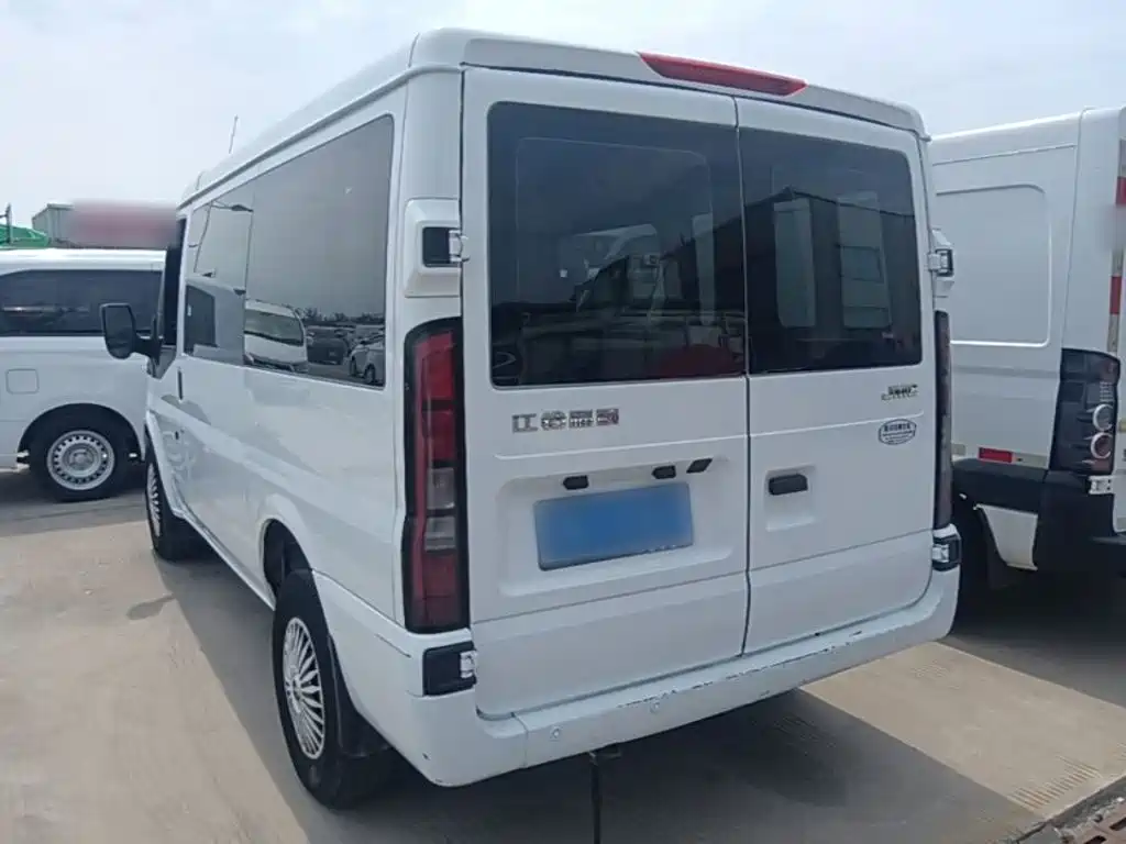 JMC JMC Fushun — миниатюра 5