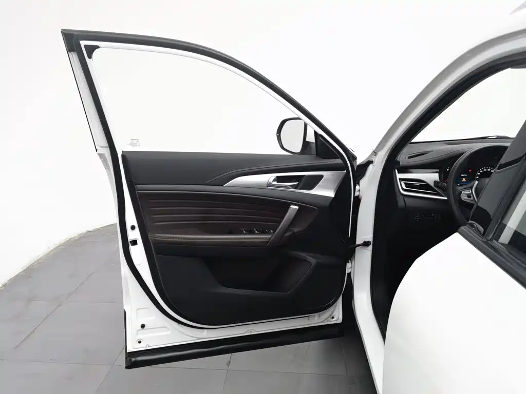 Changan CS35PLUS — миниатюра 8