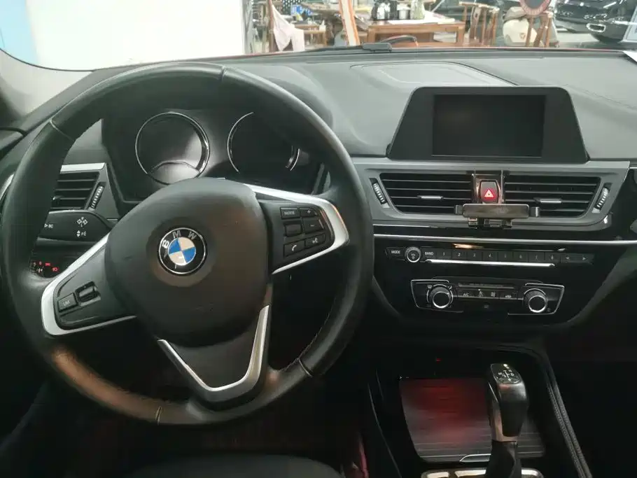 BMW 1 Series — миниатюра 11