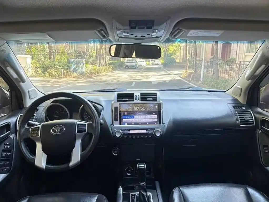 Toyota Prado — миниатюра 9