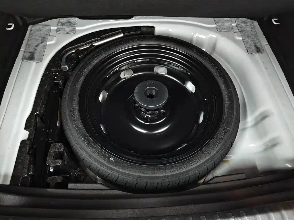 Skoda Karoq — миниатюра 14