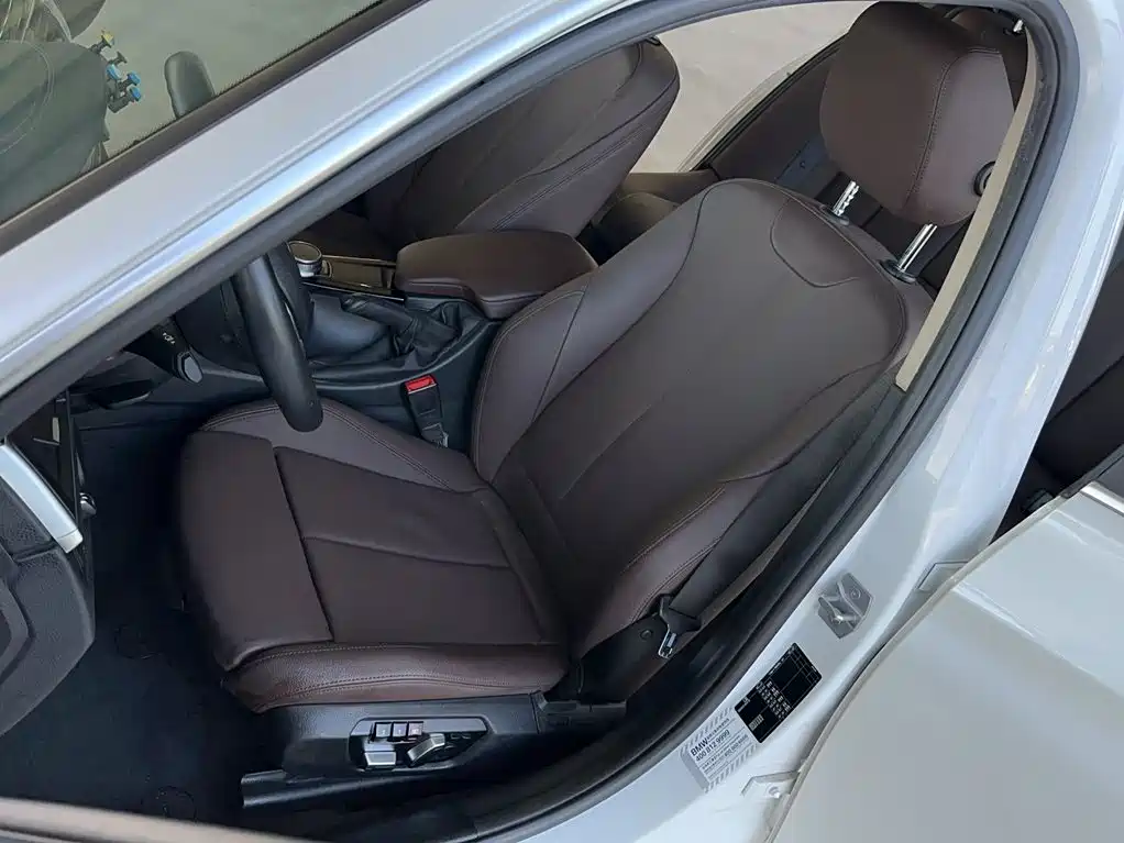 BMW 3 Series — миниатюра 19