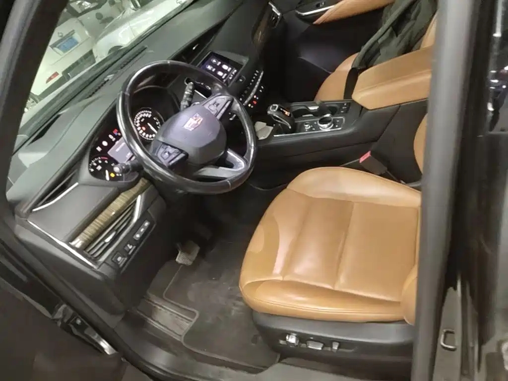 Cadillac XT4 — миниатюра 15