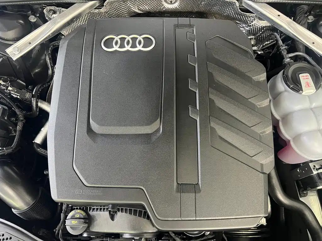 Audi A4L 2025 200 Enjoy 40 TFSI Luxury