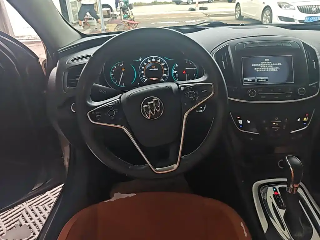 Buick Regal — миниатюра 11