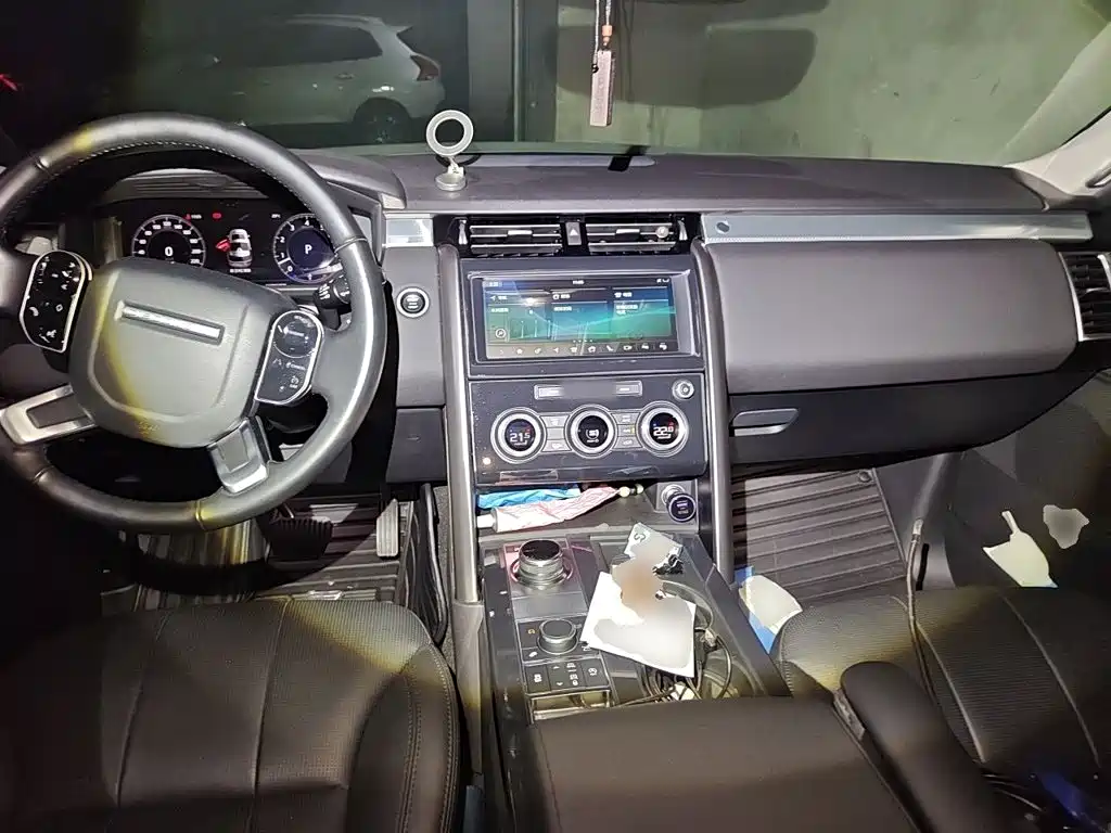 Land Rover Discovery — миниатюра 10