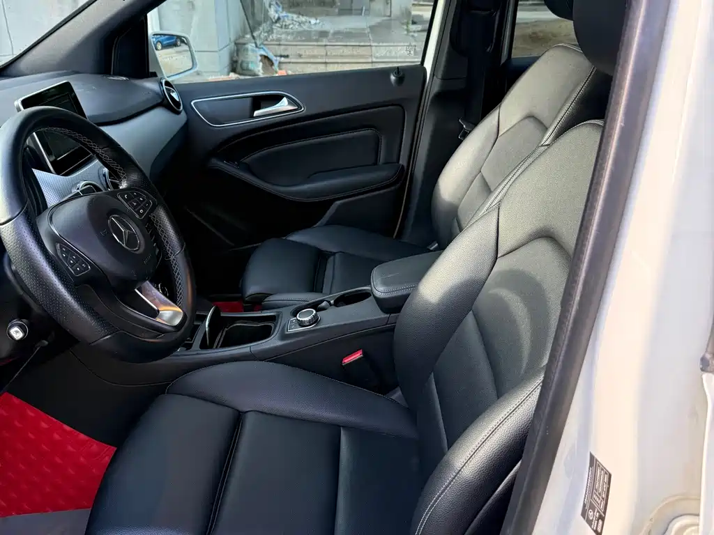 Mercedes-Benz B-Class — миниатюра 6