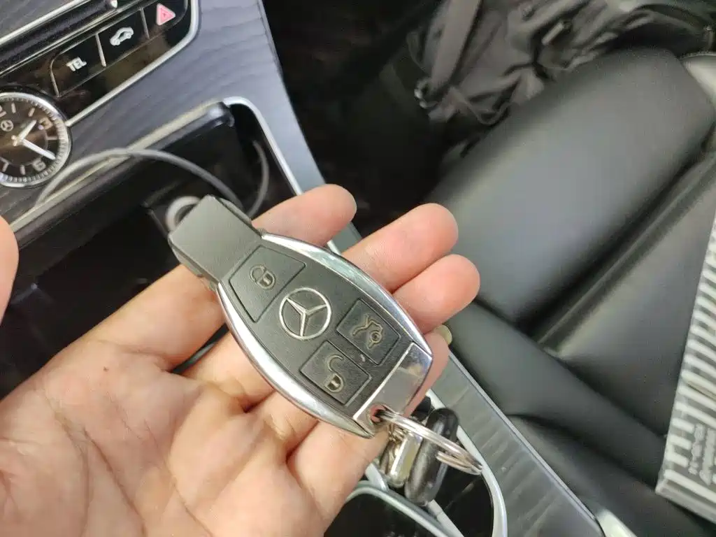Mercedes-Benz C-Class — миниатюра 12