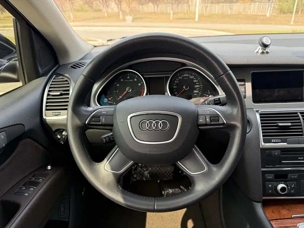 Audi Q7 2015 40 TFSI
