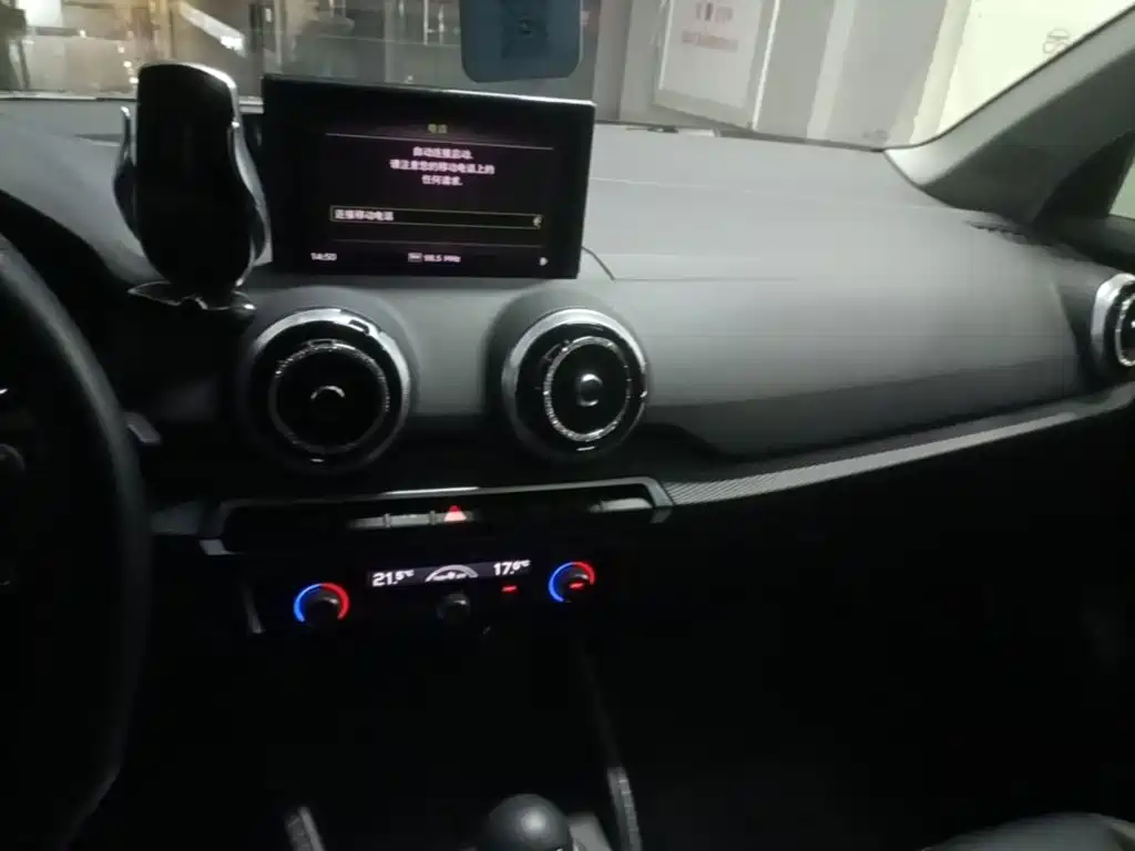 Audi Q2L — миниатюра 10