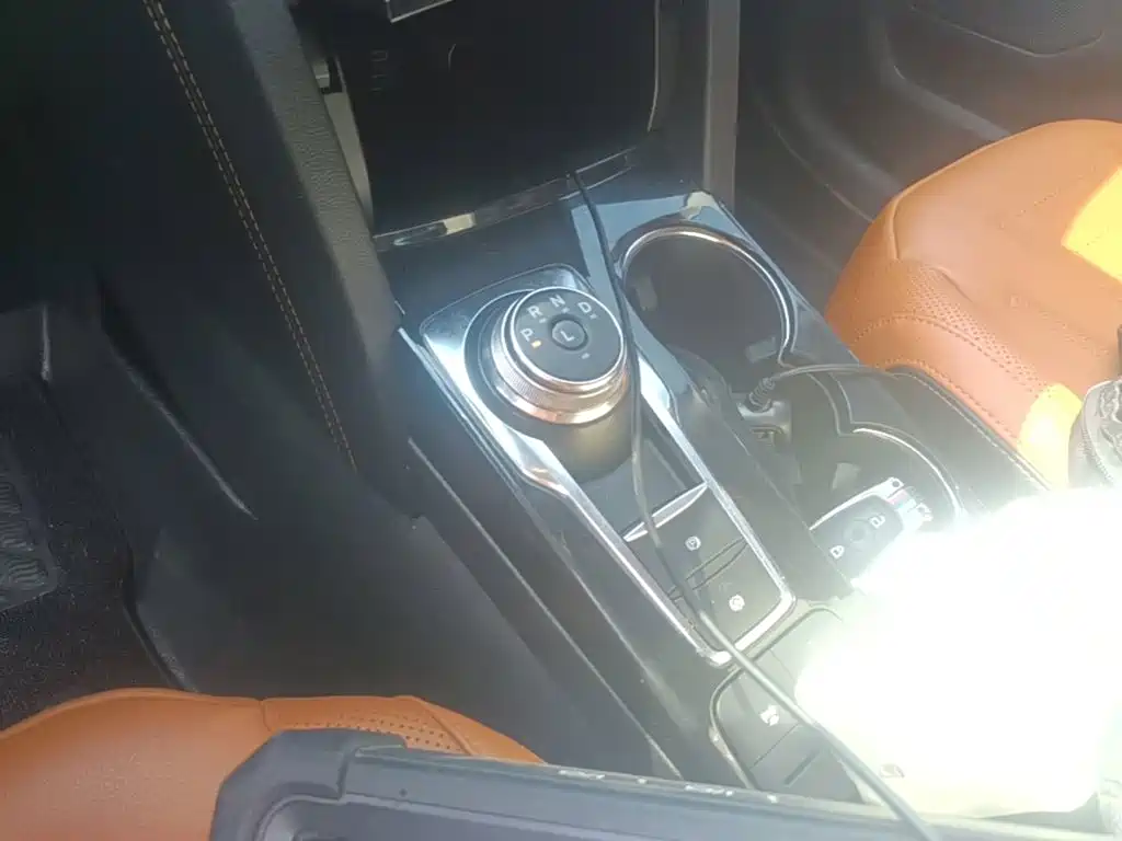 Ford Escape — миниатюра 14