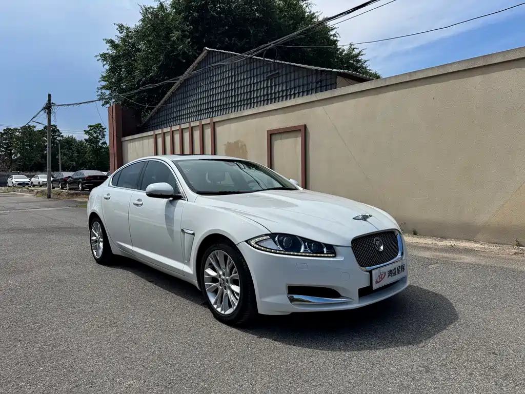 Jaguar XF 2013 XF 2.0T Luxury