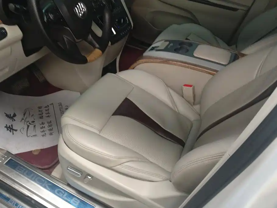 Buick GL8 — миниатюра 9